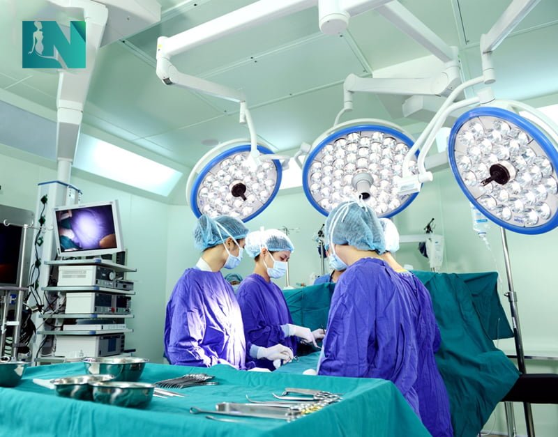Lựa chọn bác sĩ thẩm mỹ nhiều kinh nghiệm để tránh những biến chứng nguy hiểm có thể xảy ra